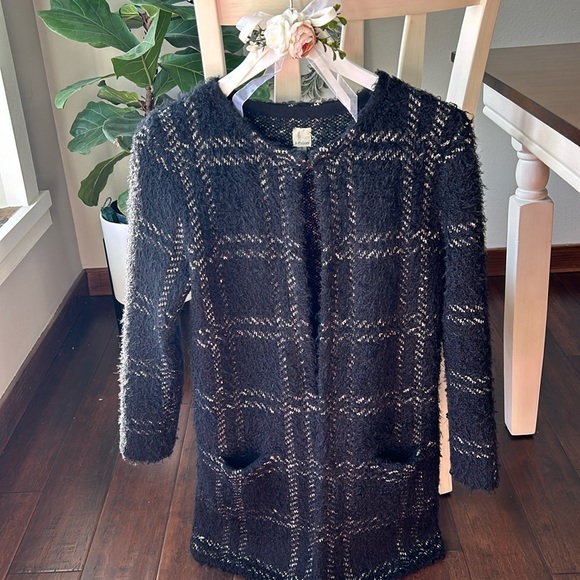 Fuzzy feel Cardigan - Picture 1 of 4